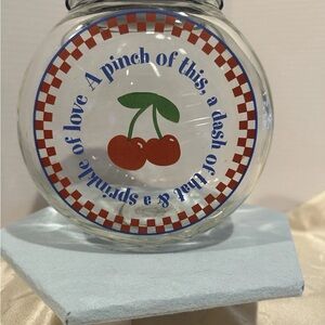 Vintage Gooseberry Patch Glass Cookie Jar Container w/Lid (seal) A Pinch of This